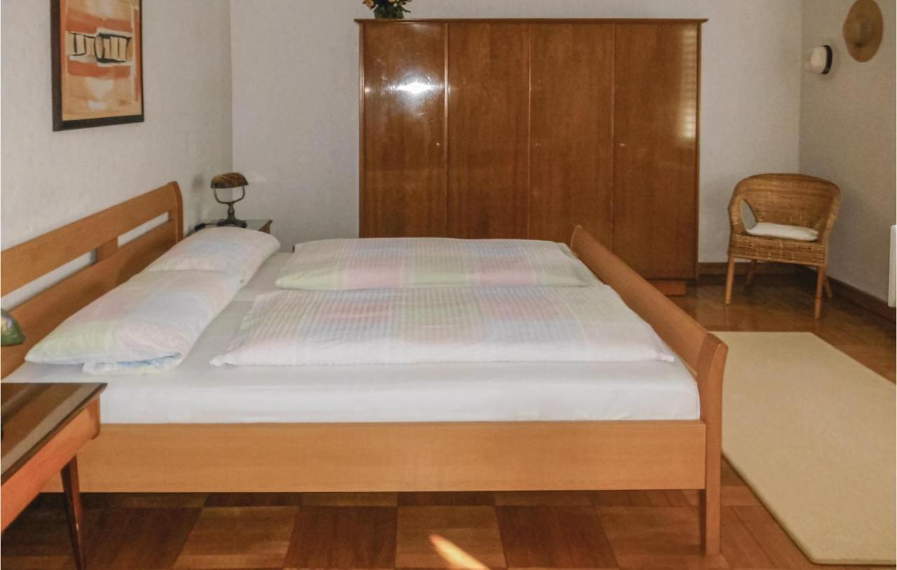 2 Bedroom Gorgeous Apartment In Luebtheen-Garlitz Экстерьер фото
